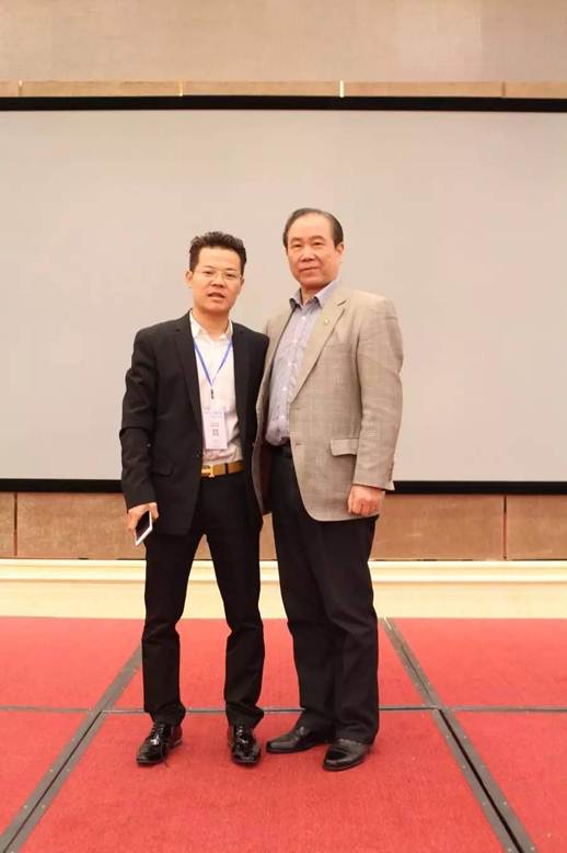 说明: https://mmbiz.qlogo.cn/mmbiz/sk1GdZKcqrQCxsbhmcWXE0u2Xfth0jasMMwAPT8RVQnSIuwq3od5TEH8cvoEDqdPBOQwyibMjcvib2fyoibHZdyIg/0?wx_fmt=jpeg